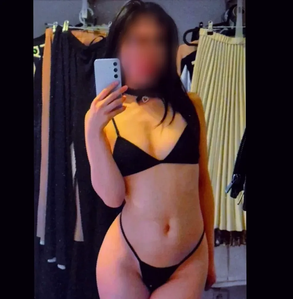 Andrea, 20