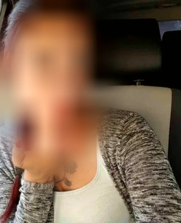 Büsra, 39