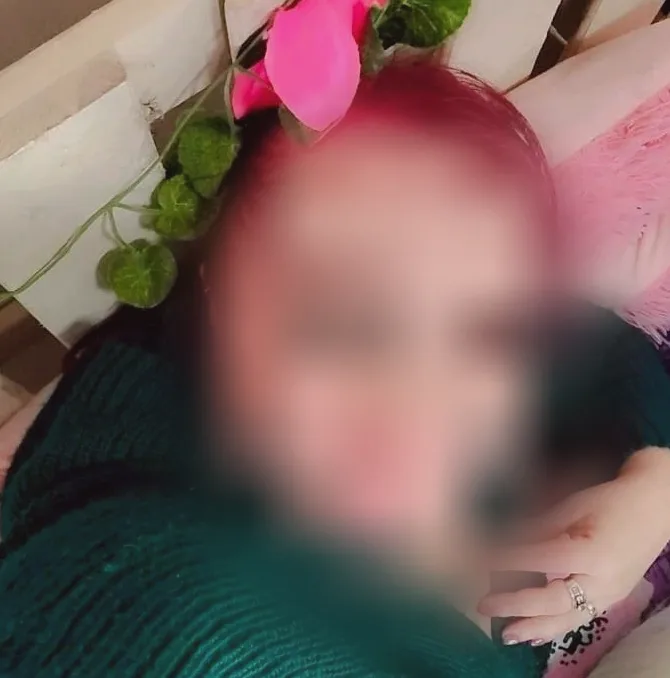 Christina, 36
