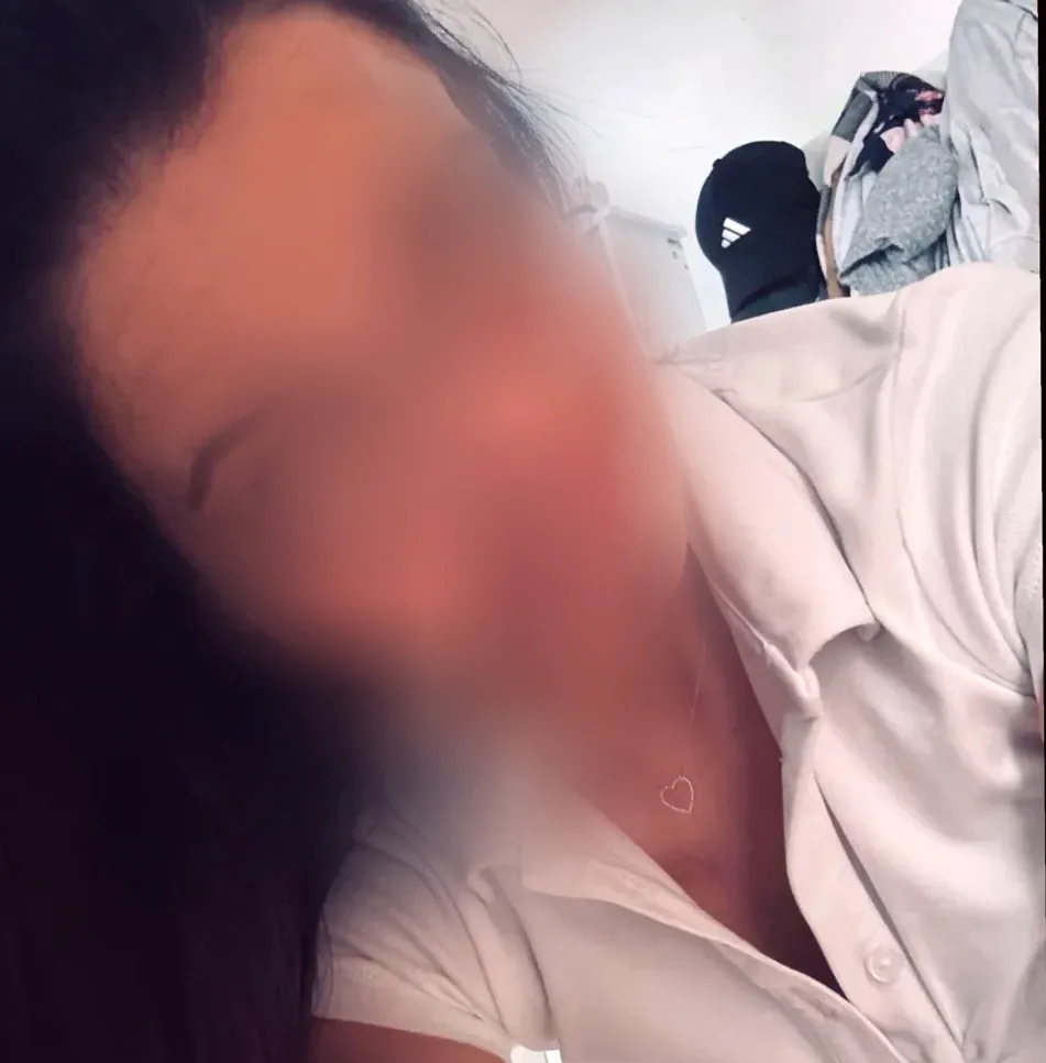 Daniela, 39