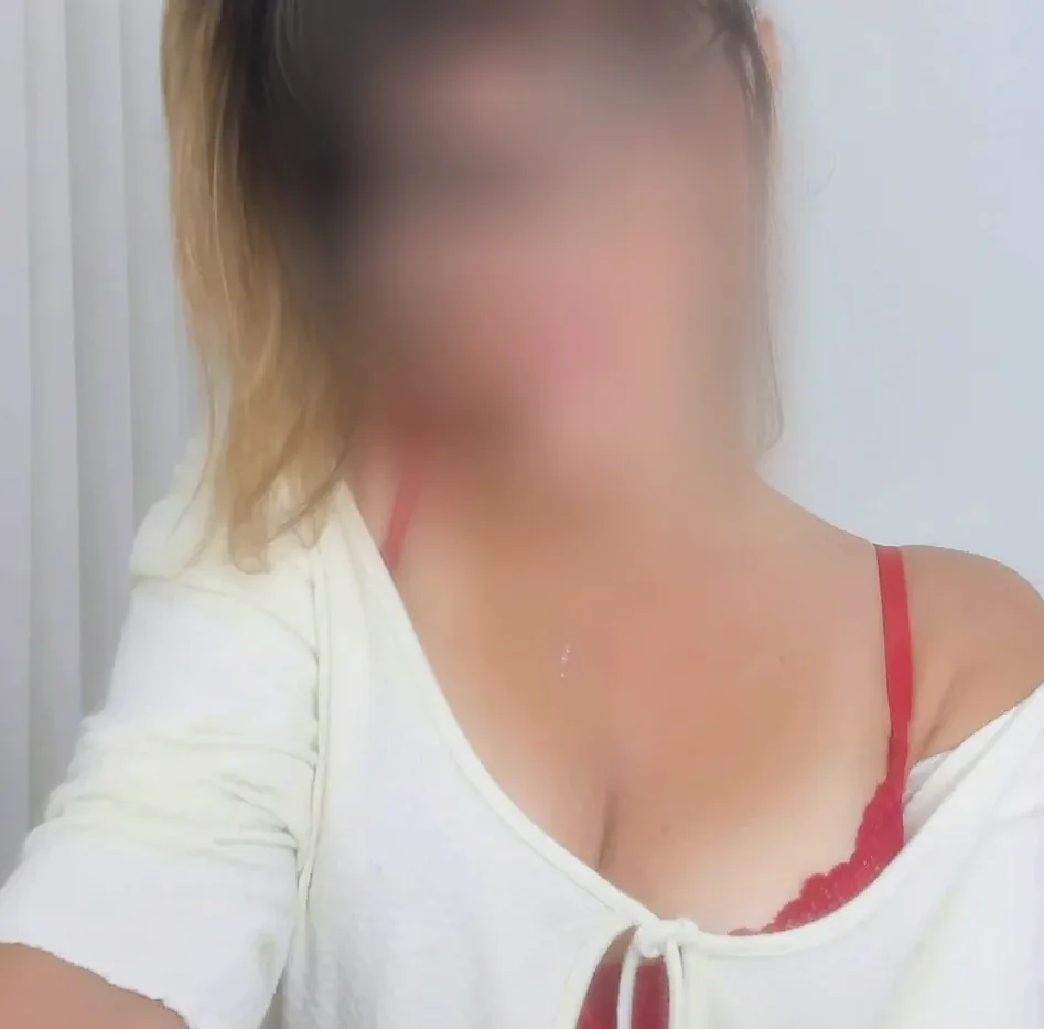 Greta, 28