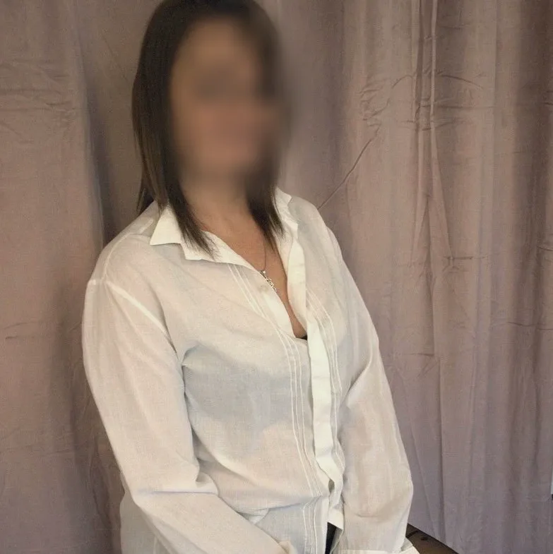 Saskia, 38